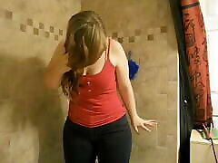 Chubby girl pees never seen before gzechfantasy jeans in shower