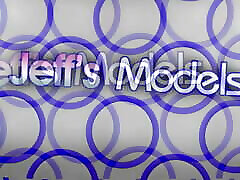 Fat MILF Tammy Jean Stretches Her Pussy With a Beaded Dildo