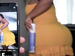 Busty pende xxx Rose Monroe Gets Her Ass Oiled Up