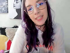 Colombian with purple hair and an alternative look tries to seduce you by shaking her big sexy ass milf roxy ass in your face