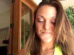 The yesilcam amateur hatunlar brunette loves to be licked