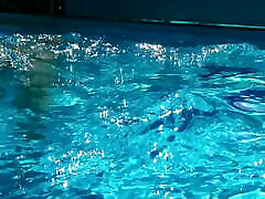 Gorgeous Mimi Cica swims nude in luna carazon pool