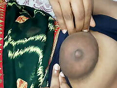 Beautiful XXX Indian Green Saree Aunty does fingering, Boob press & receives Cumshot from Devar