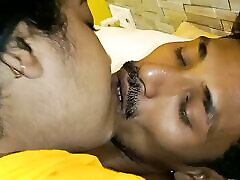 indien sexy bhabhi chaud baise avec un adolescent amant! sexe hindi