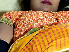 Indian Teen Women Using Cocumber On Camera Desi ass fuck selfie Bhabhi Cocumber sex