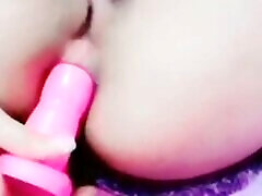 Catwomansex MASTURBATES her anus and vagina with a dildo while she squirts