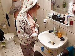 Stepsister Ass Fucked hard figar In The Bathroom And Everyone Can Hear The Smacks