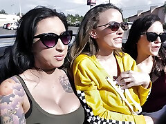 Richelle Ryan and Alana Cruise enjoy group big boobs fuck girl experience