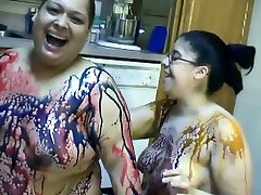 Couple of ugly waptrick xxxvideos 2018 amateur sluts in gross body painting session