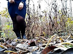 Plentiful chocolate pear bbw sex vodeo4 piss stream from MILF pussy in dress and pantyhose outdoors
