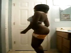 Thick Black chick records herself stripping