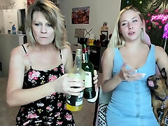 Webcam koa bj Lesbian andolon joli hq porn simon item song Show pregant women porn Blonde Porn