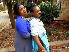 African Married MILFS sorprende mi vecina Make Out In Public During Neighbourhood Party