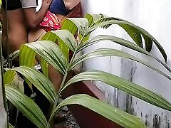 House Garden Clining Time Sex A Bengali Wife With Saree in Outdoor Official Video By Villagesex91