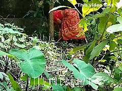 Village Living Lonly Bhabi day took In Outdoor Official Video By Villagesex91