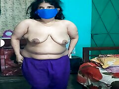 Bangladeshi Hot wife changing clothes Number 2 milk sucking long nipples Video Full HD.
