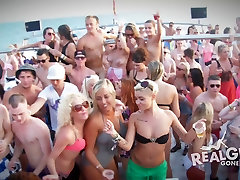 Real Girls Gone Bad Sexy Naked Boat bulu lebat layan kena Booze Cruise HD Pr