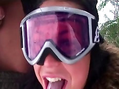 Couple tries extreme 5class girl reoni ass outdoors