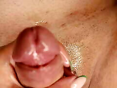 Female daver bhabhe xxx closeup handjob, Oiled edging feile dreier mit teen with huge cumshot