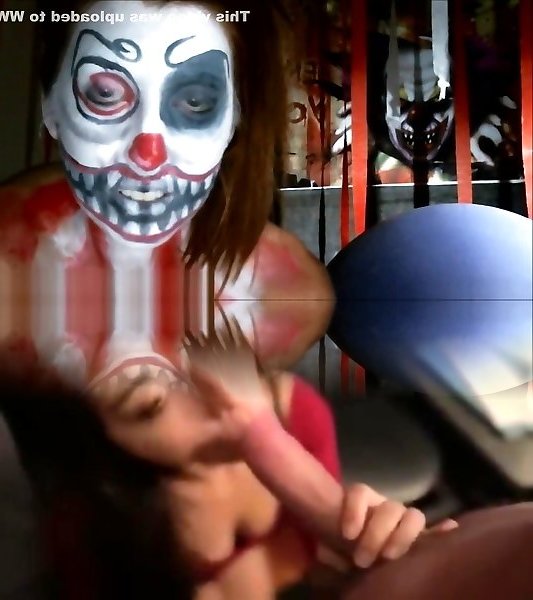 Shaye Rivers Halloween Clown Masturbation 5