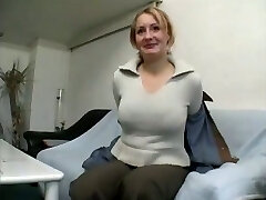 Chubby mature blonde gal gives interview and undresses