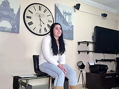 Casting girl gets interviewed for piss scene, mouth piss oral, pis guzzle