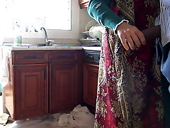 mature Turkish maid in London lets african immigrant pummel her in the kichen