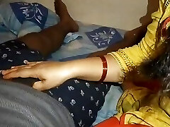 M akela soya tha in absence of bhaiya Sneha bhabhi mere lund ko jagakar chudwayi cuckold wifey Desi fuckfest hindi chudai
