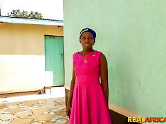 Ebony Nigerian Dinner Lady Gets Huge Ebony Cock For Lunch!