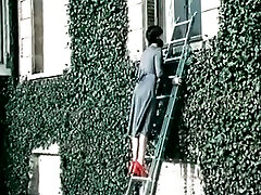 Two brunettes satiate each other with cunni in retro video