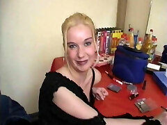 Sandy 19 Jahre - erstes mal Gangbang - Nineteen Schwaenze, Geil