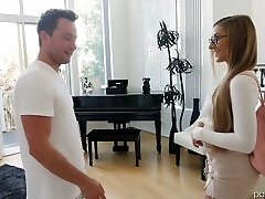 Tanned blonde Moka Mora is having insane quickie with hot blooded beau