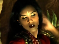 Indian beauty Is A Mystery Woman That Give Arousement