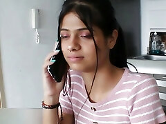 Hindi sex, amateur plumbing with beautiful Indian doll - Porn in Spanish