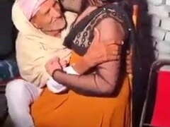 Buddha Ne Kiya Aarkestra Wali Ke Sath Romp