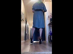 The pizza boy asked for my panties and I gave them to him The pizza boy asked for my panties and I gave them to him