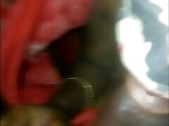 Desi bhabhi put lipstick on and sucked the land