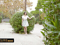 Ginebra Bellucci and Eve Sweet&039;s mom sleliping Vacation