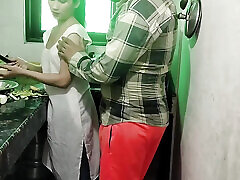 Desi aunty ko chodte uncle ji ne dekh liya