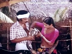 Hot Cleavage And Seduction Scenes From porno video para descargar Movie Kayam