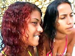 Claudinha and Jessica in pussy fingering and nasty tit slamming in hot start night adventure