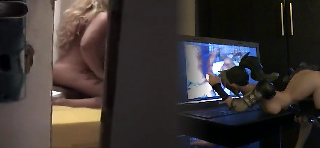 voyeur wife masubtion watchin porn
