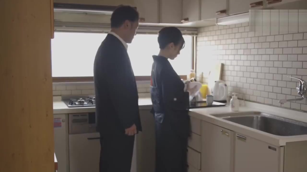 倉多まお 一条綺美香 吉川あいみ 谷原希美 若菜奈央 彩奈リt 七原あかり 男を惹き付けて止まない未亡人の躰から漂う淫香 HBAD-488